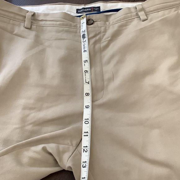 DOCKERS KHAKIS CLASSIC FIT 38 x 29 TAN - Picture 7 of 8